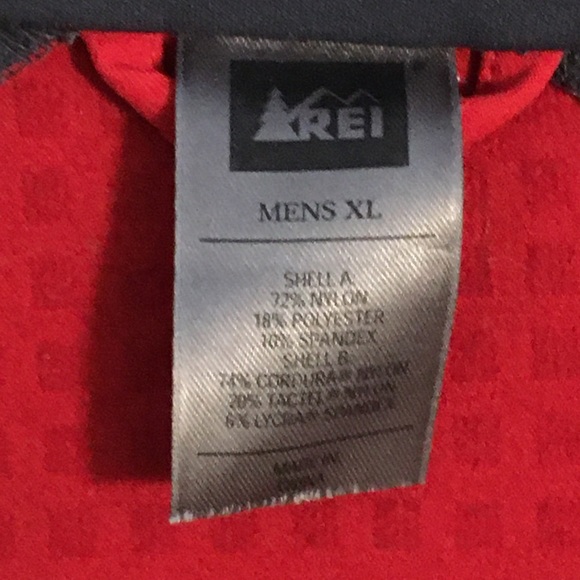 REI shell. Full zip, unlined. Chest zip pocket - Picture 7 of 7